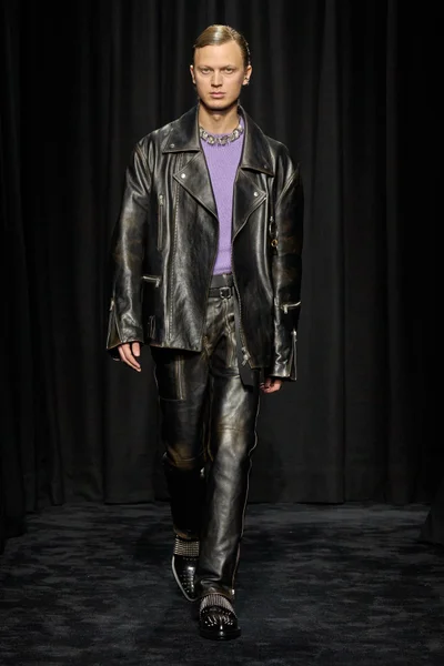 Look 31